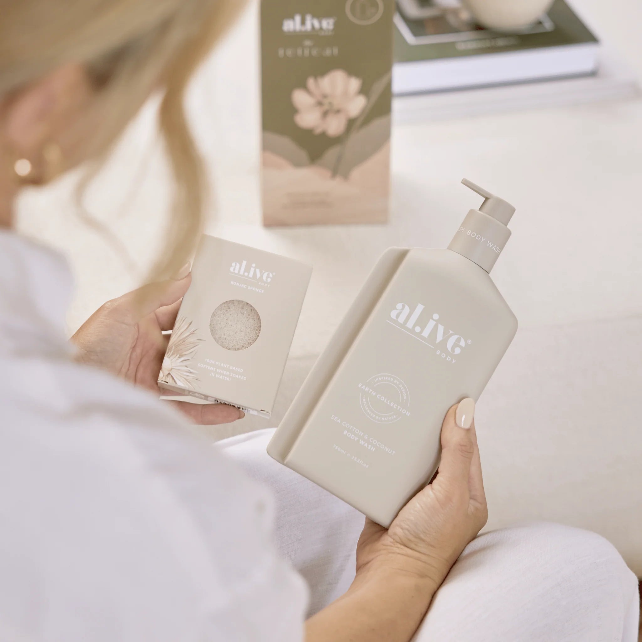 Al.ive II THE RETREAT Shower Gift Set - Sea Cotton & Coconut