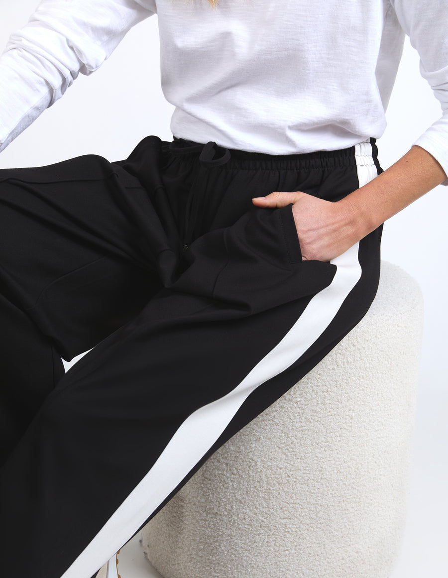 Elm Lifestyle II CARMEN Pant - black