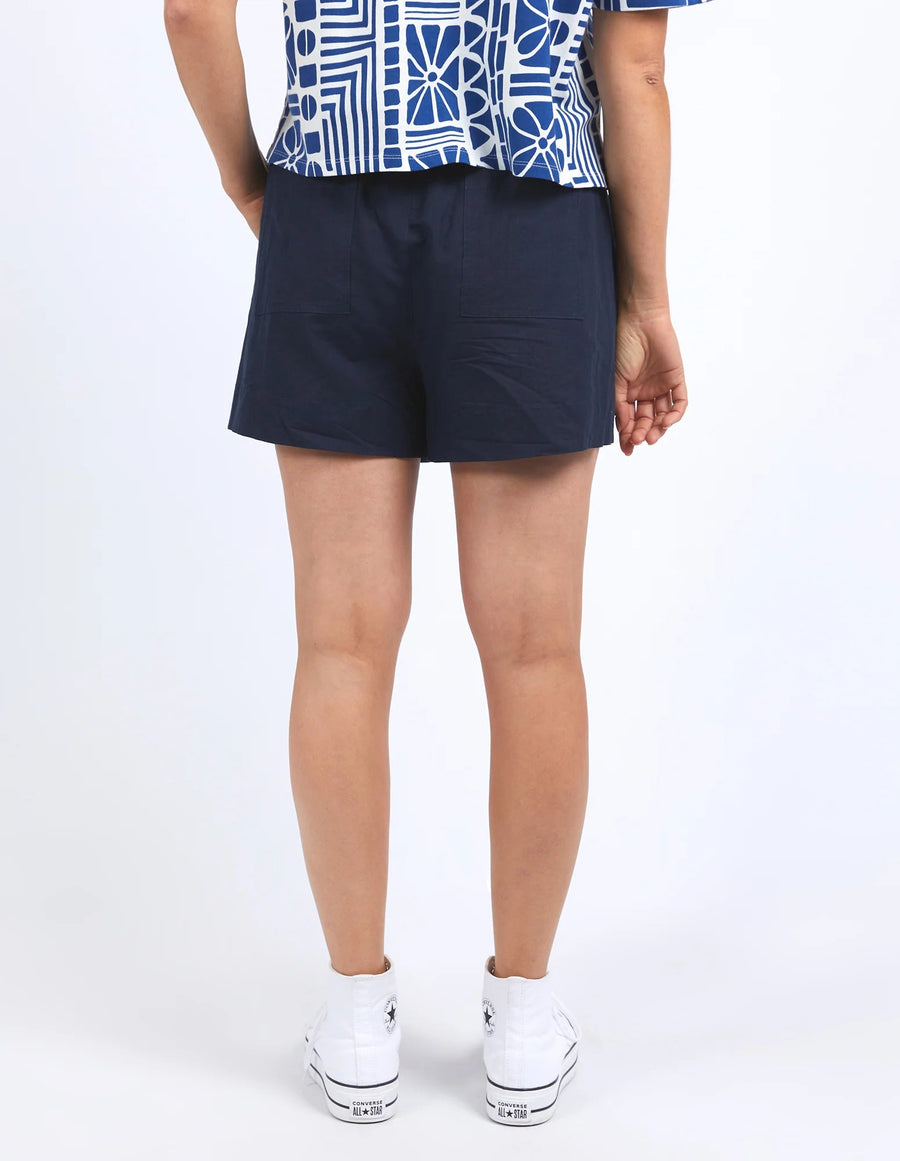 Elm Lifestyle II STEVIE Short - Navy