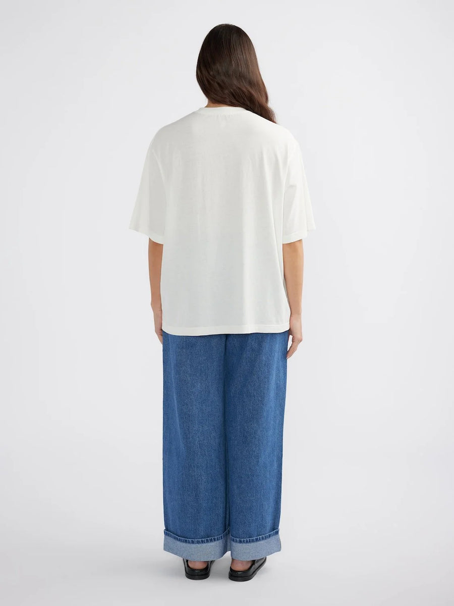 ENA Pelly II JAGUAR Tee - Vintage White