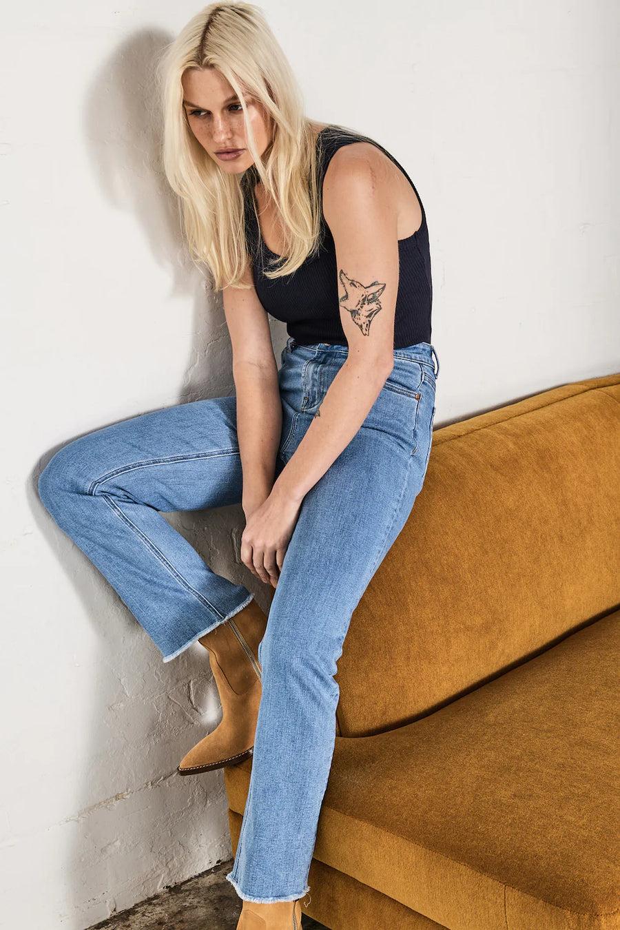 Kireina II VACAY Slim Kick Flare Raw Hem - 70’s Blue