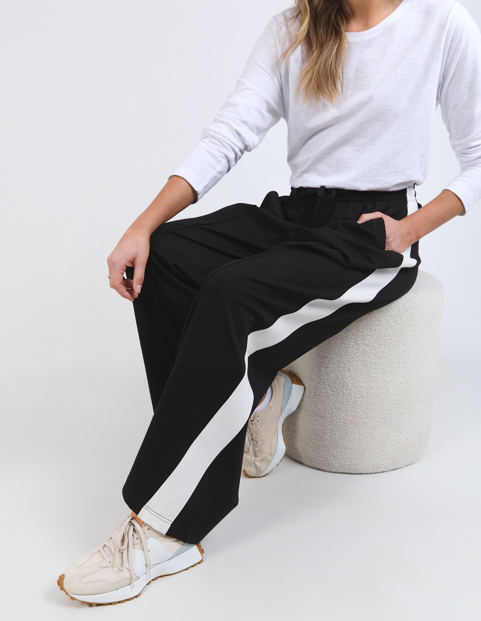 Elm Lifestyle II CARMEN Pant - black