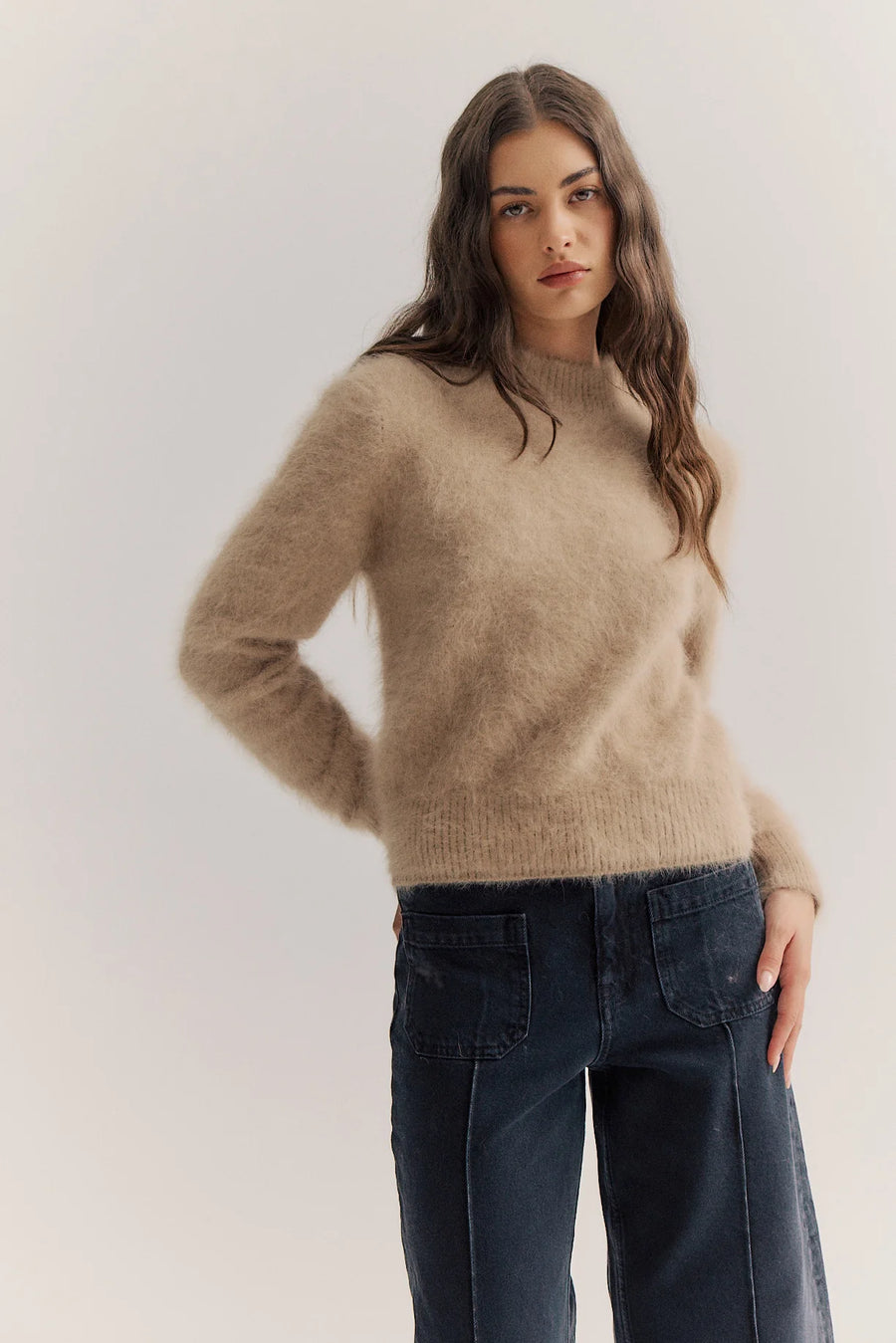 World Of Nomads II PIA Cropped Knit - Latte