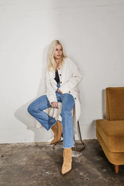 Kireina II VACAY Slim Kick Flare Raw Hem - 70’s Blue