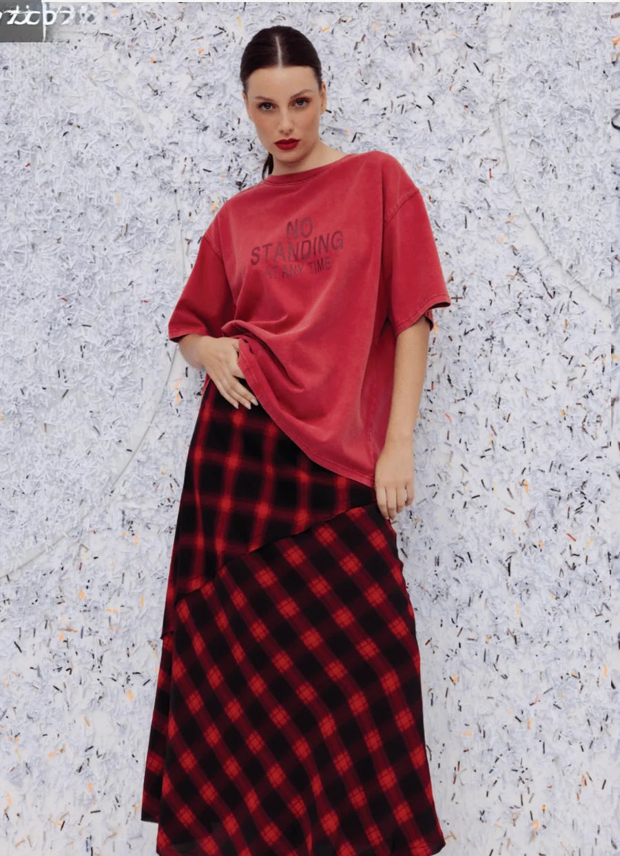 M.A Dainty II HORIZONTAL tee - red