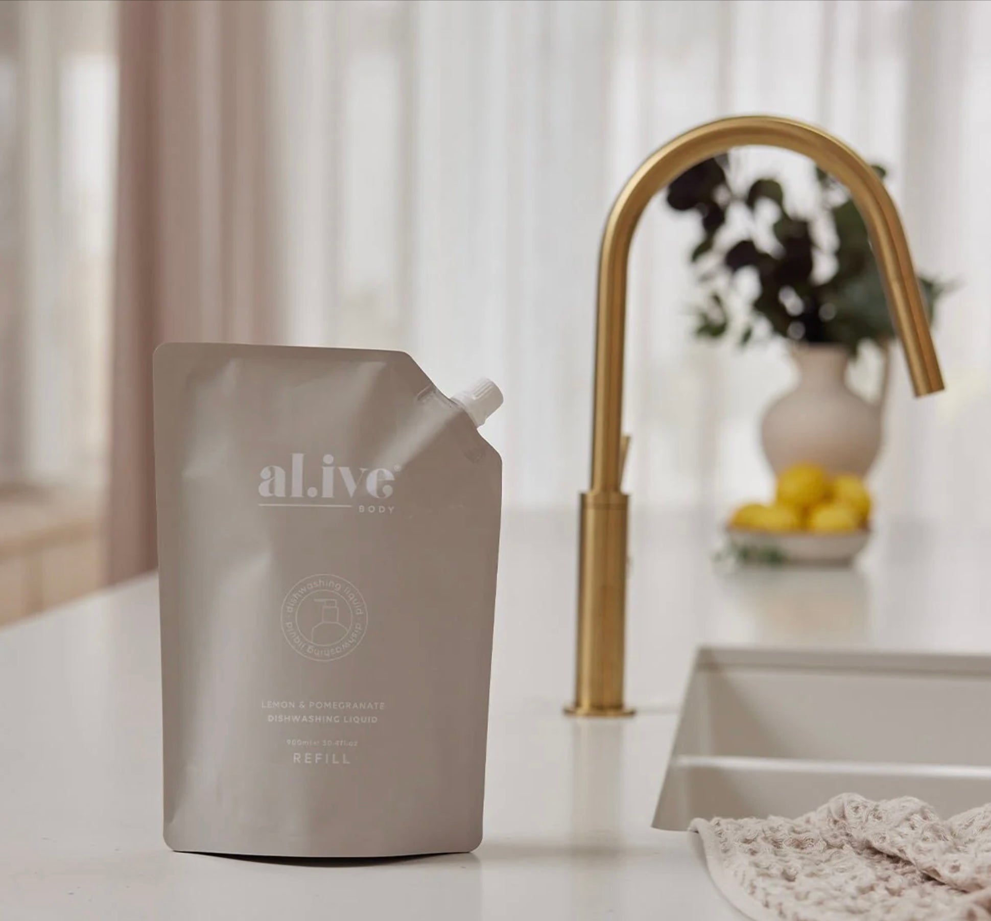 al.ive II REFILL 900ml Dishwashing Liquid - lemon & pomegranate