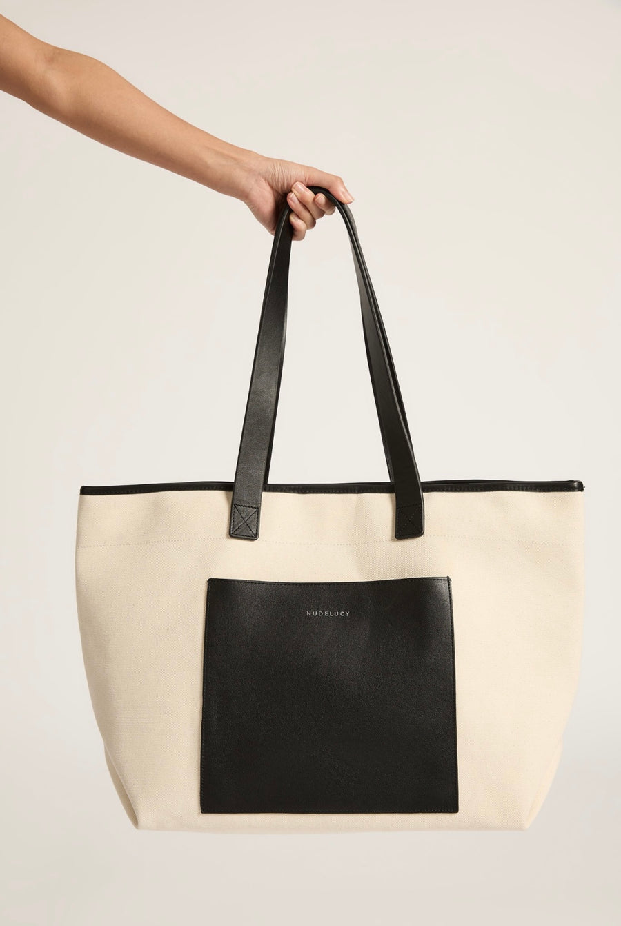 Nude Lucy II Organic Tote bag