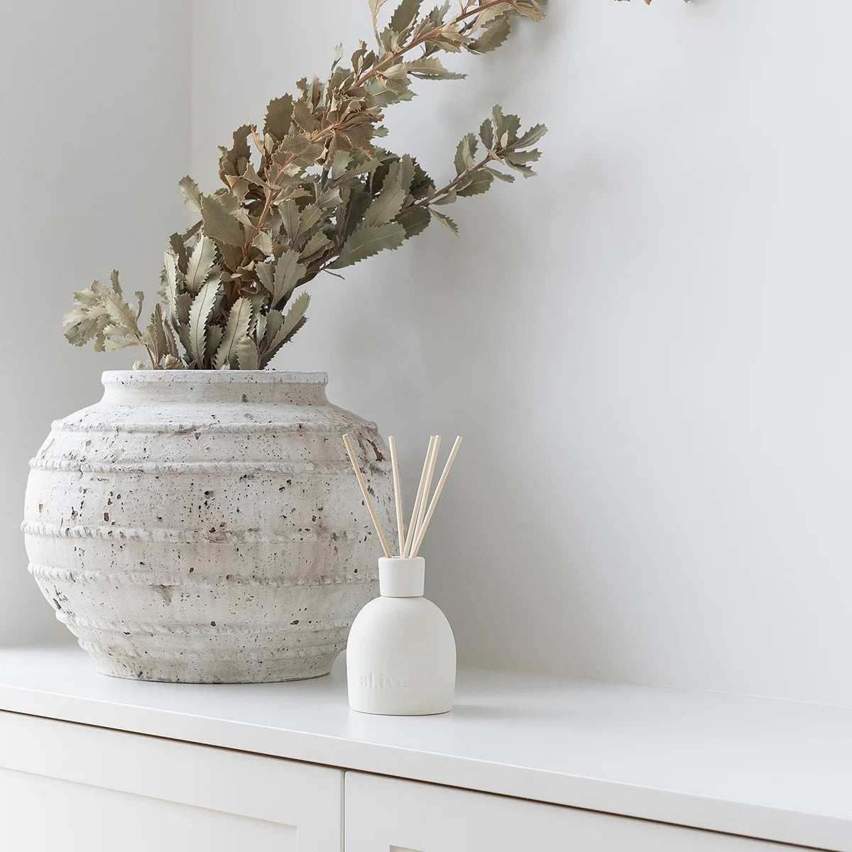 al.ive II Sweet Dewberry & Clove Ceramic Diffuser