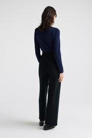 Toorallie. II V Neck Merino Tee- Navy