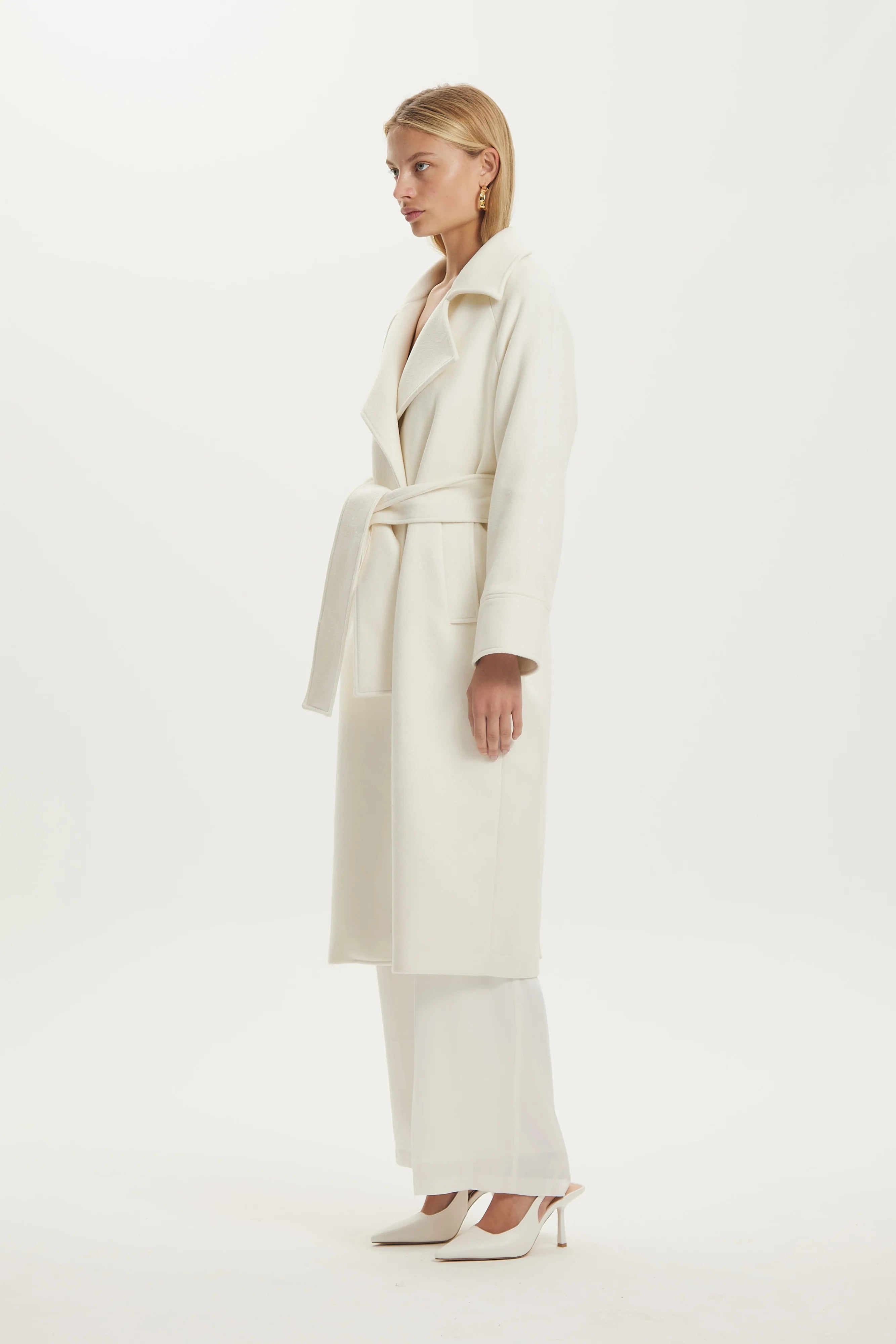 THIRD FORM II UNCOVER Woolen Trench Coat - cream