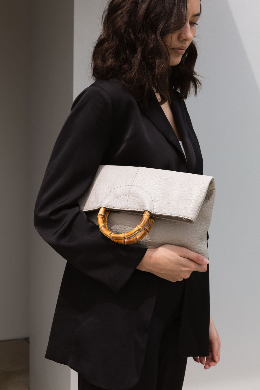 VASH II ELISE Tote / Bamboo Handle Bag / Soft Grey Pebble
