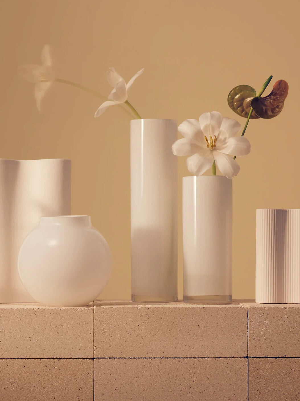 Marmoset Found II OPAL PILLAR Vase - white