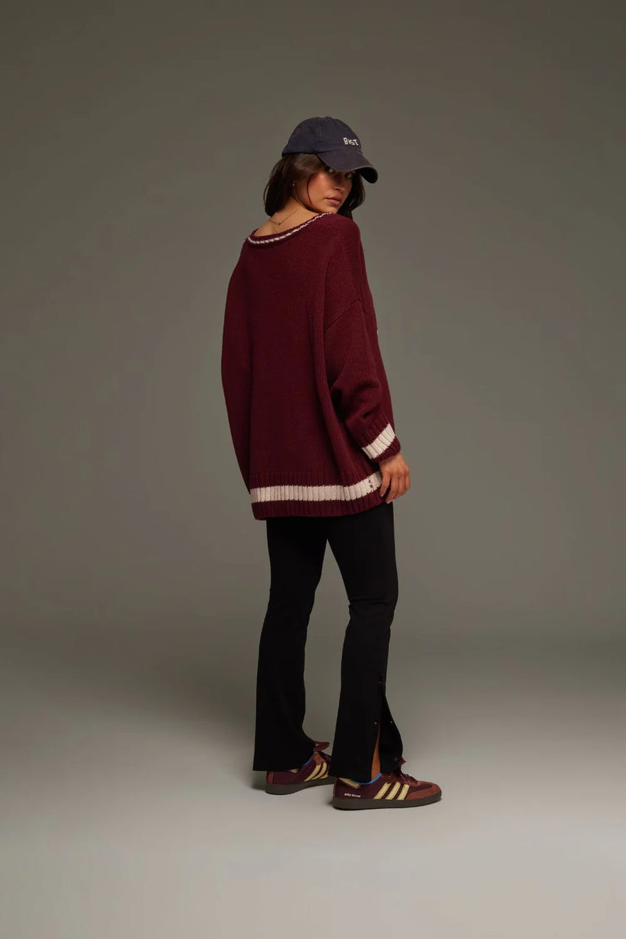 ARAMINTA JAMES II MARSEILLE Knit V-Neck Sweater - Red Wine