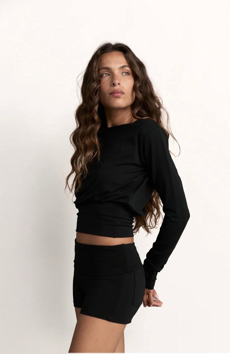 Pinky & Kamal II CONTOUR LONG SLEEVE - Black