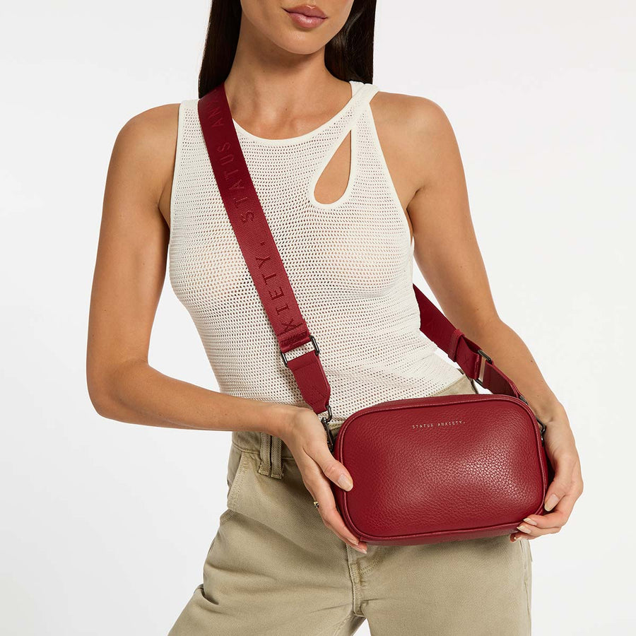 Status Anxiety II PLUNDER w/ Webbed Strap - Rouge