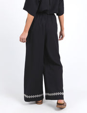 Elm Lifestyle II NINA Embroidered pant - black