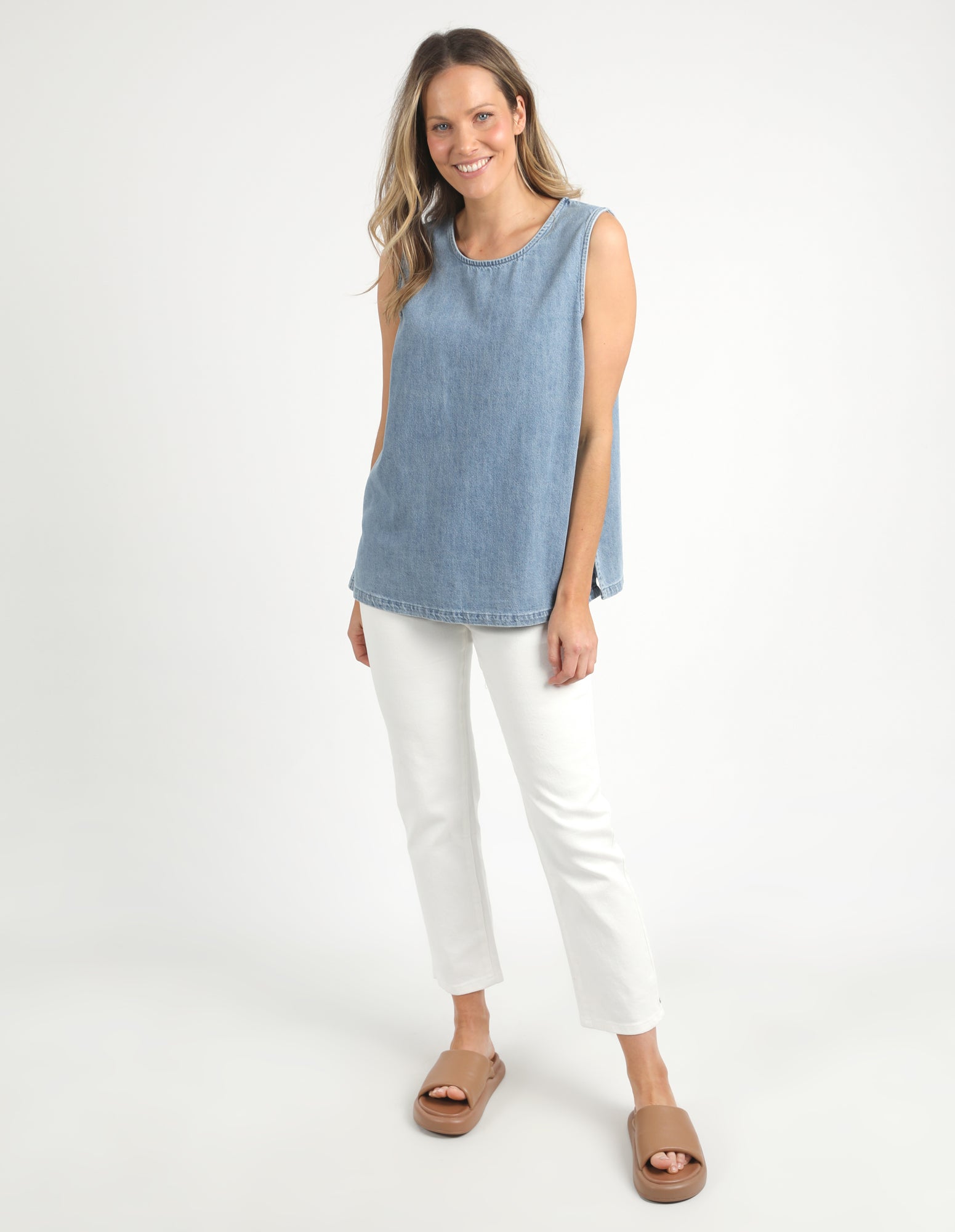 Elm Lifestyle II CURTIS Chambray Tank - Blue Wash