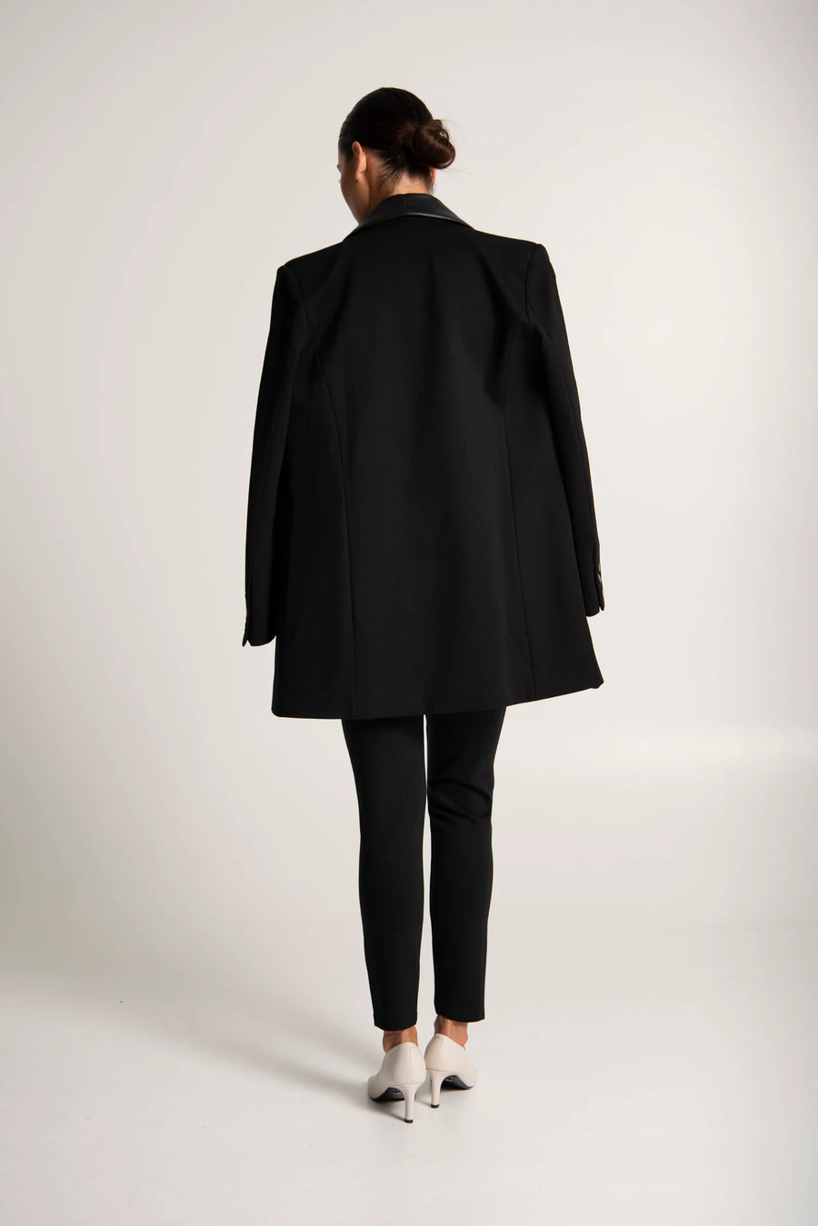 Lounge the Label II AURORA Jacket - Black