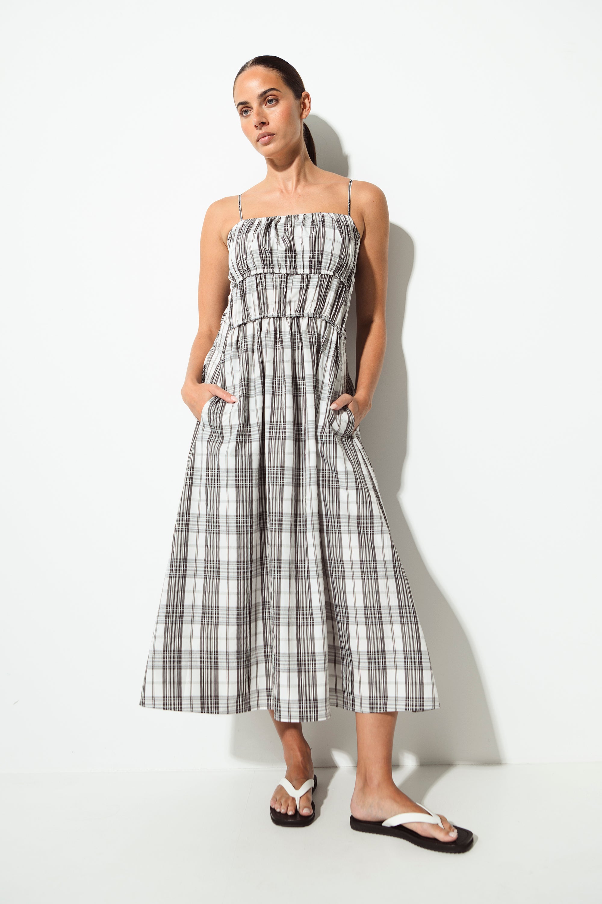 Lounge The Label II DRESS ELOUNDA - Frame Black/White