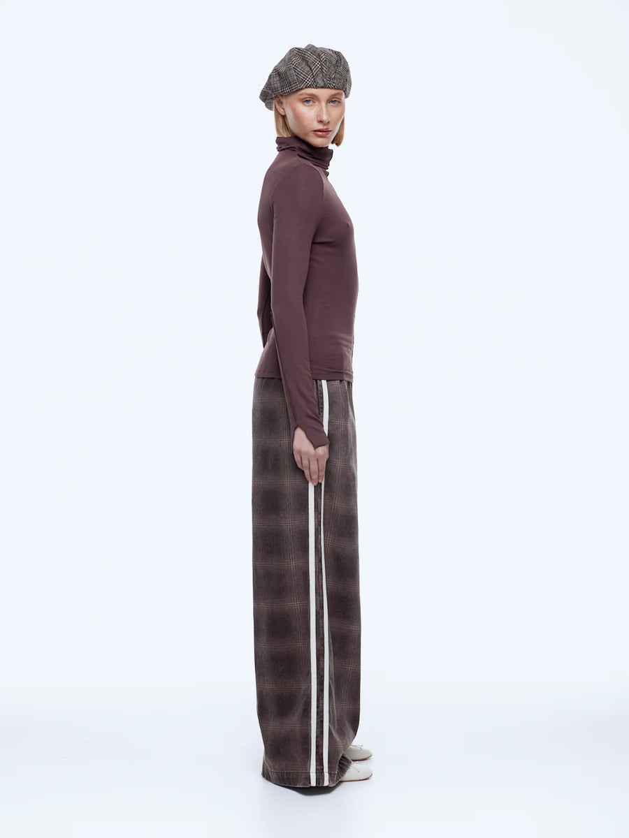 Ena Pelly II CHEVVAH Long Sleeve Top - chocolate