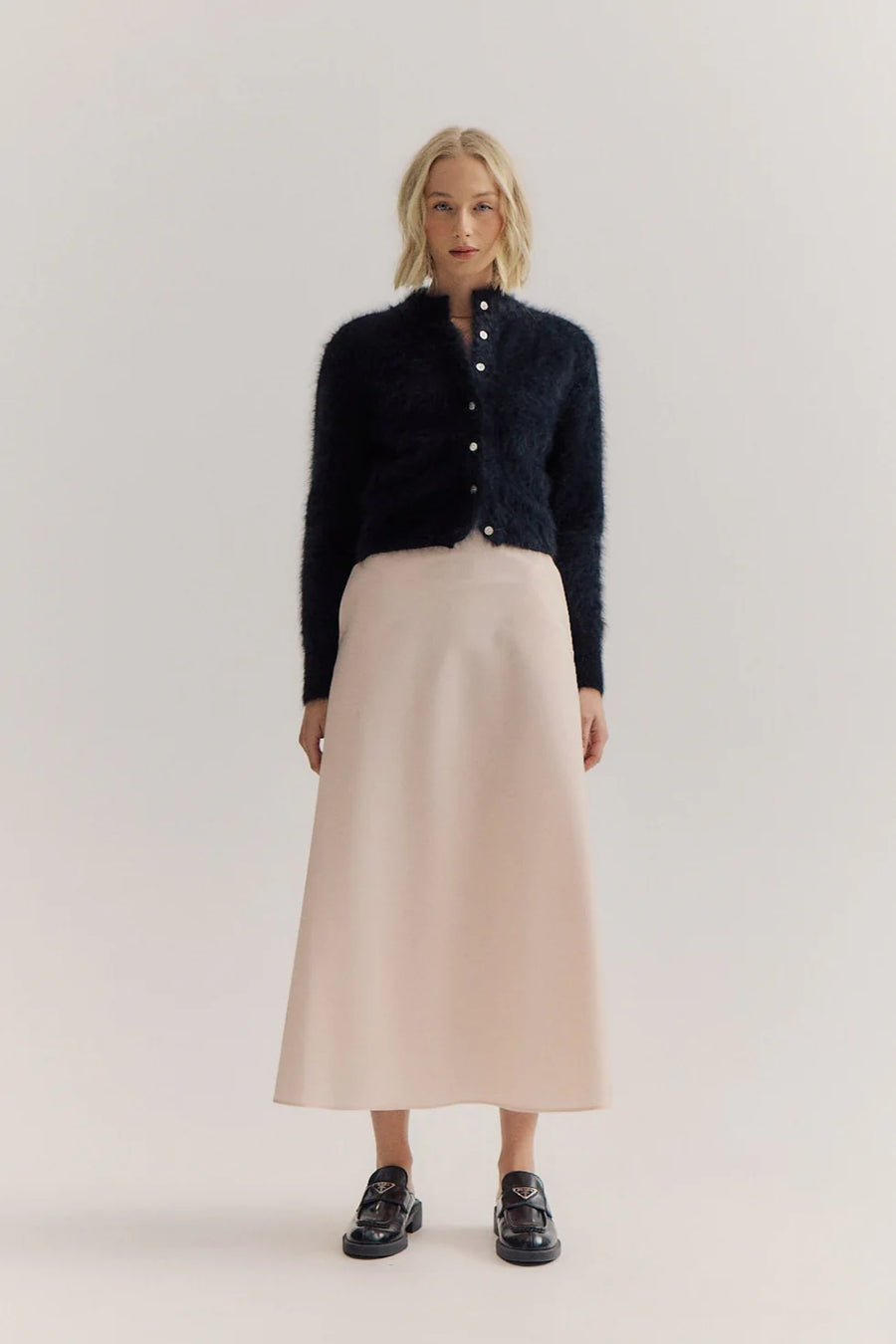 World Of Nomads II BELLA Cashmere Cardigan - Black