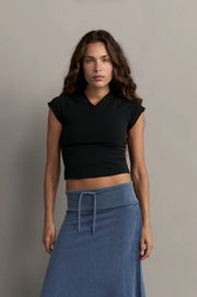 Pinky & Kamal II 90’s V neck T shirt - black