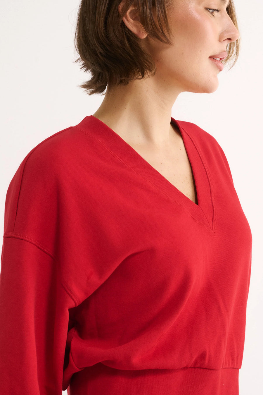 PRIMI II CHARLOTTE V NECK JUMPER - Red