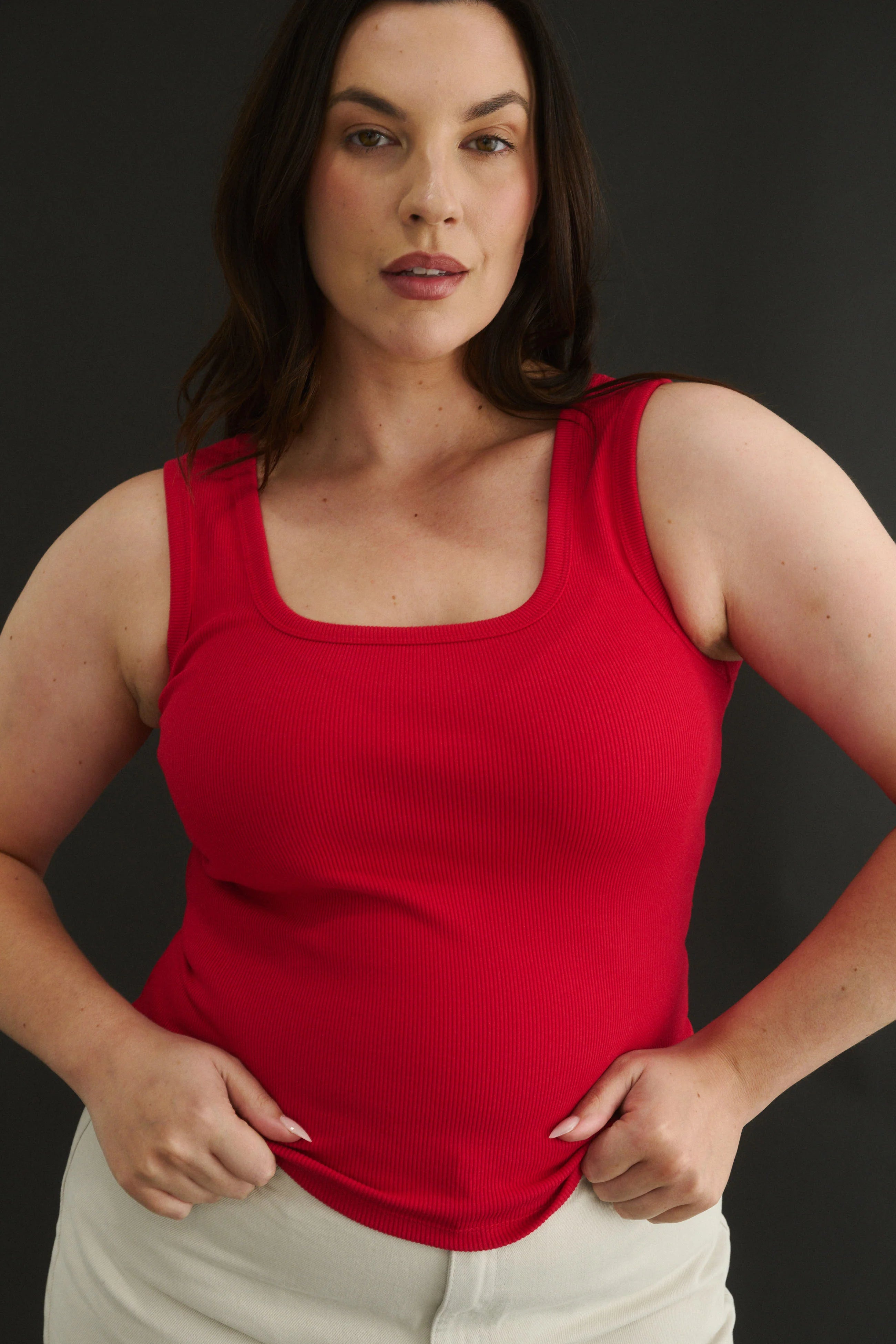 PRIMI II HARMONY SQUARE NECK TANK - Red