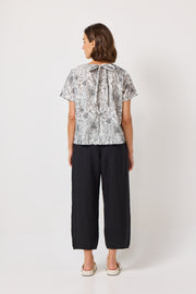 VALIA II PETAL BLOUSE - BLACK/WHITE