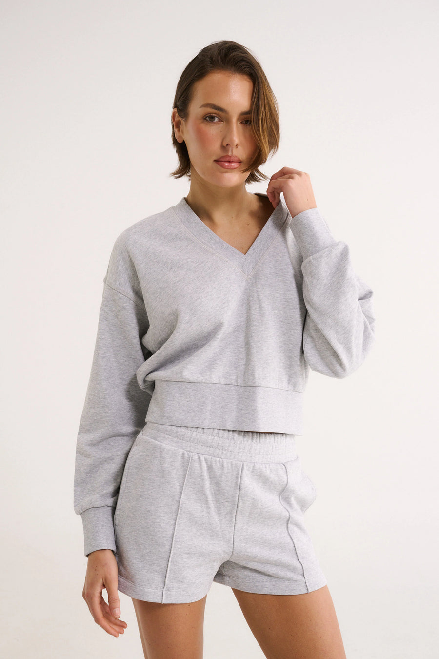 PRIMI II CHARLOTTE V NECK JUMPER - Grey