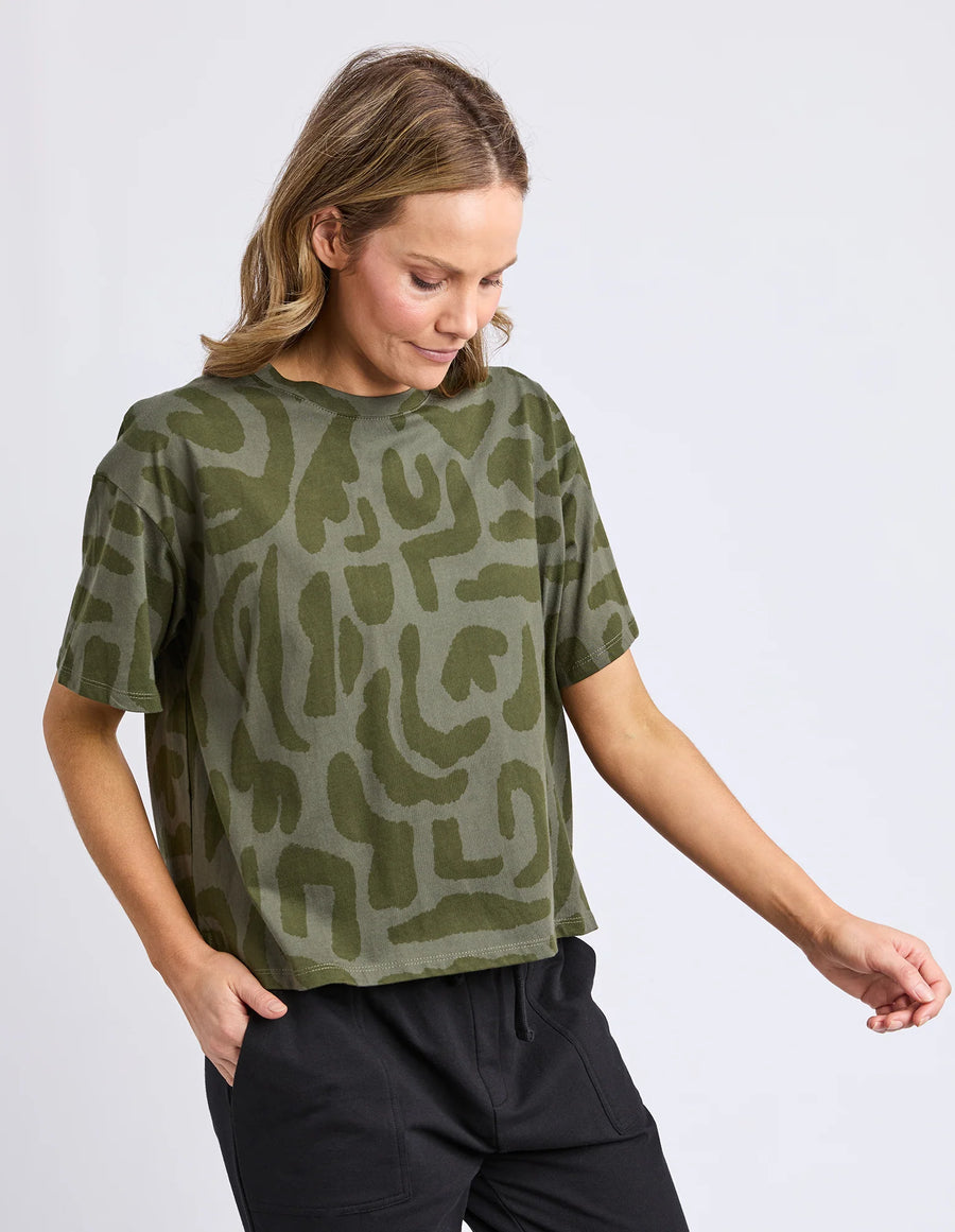 ELM LIFESTYLE II GALA TEE - Clover Yardage Print