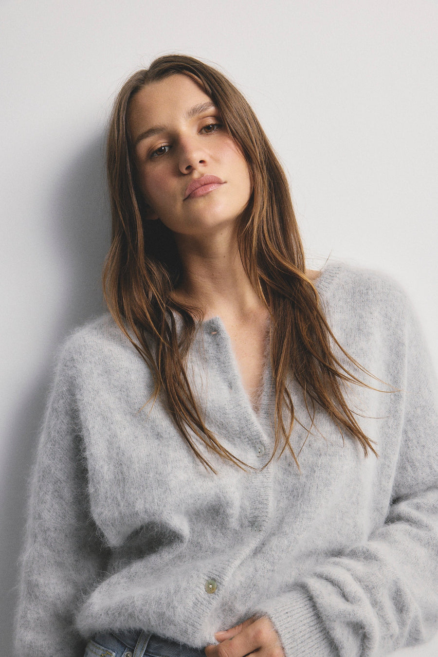 World Of Nomads II FRANKIE Cashmere Crew Neck Cardigan - Light Grey