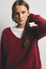 World Of Nomads II OLIVIA Cashmere V-Neck Sweater -Cerise