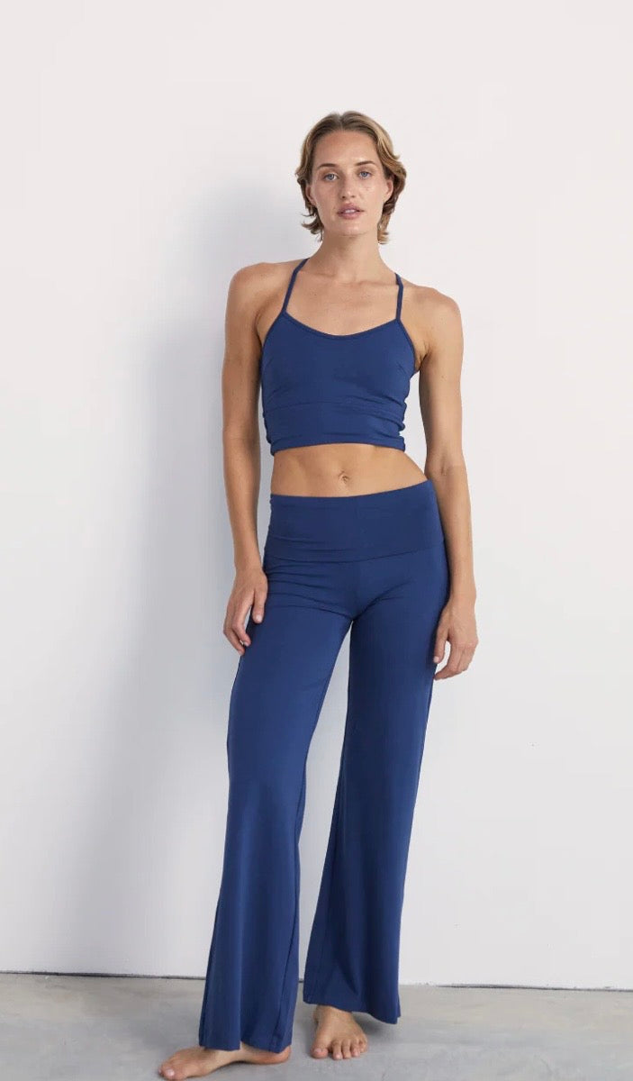 PINKY & KAMAL II YIN full length Flares - indigo