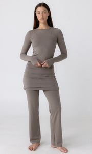 Pinky & Kamal II MOTION Long Sleeve - Stone