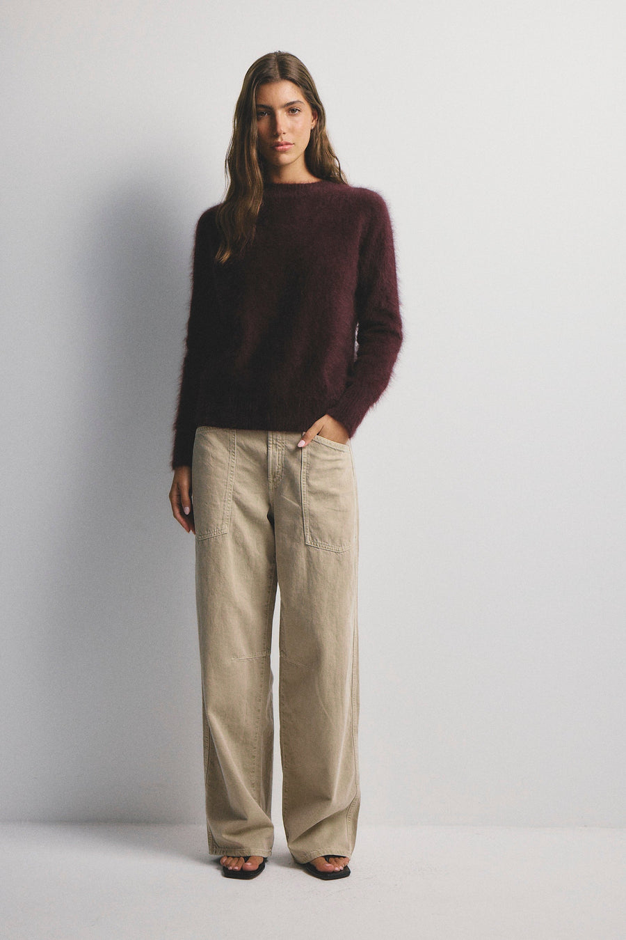 World Of Nomads II ADELE Cashmere Crew Neck Knit - Aubergine