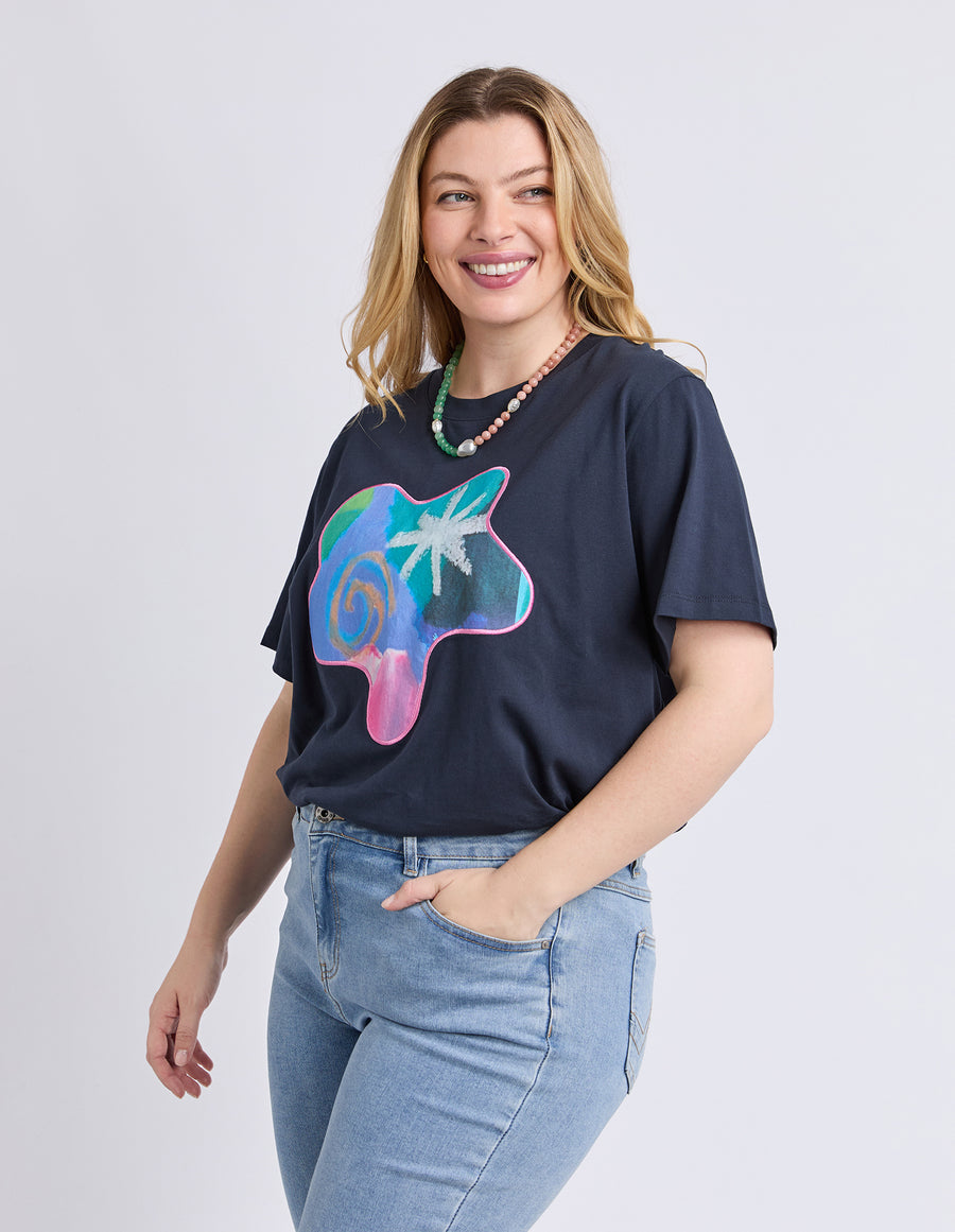 Elm II PARTY APPLIQUÉ TEE - Blue
