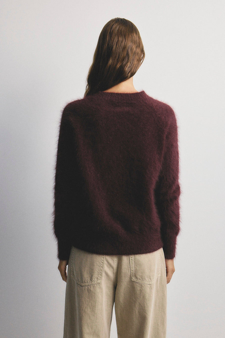 World Of Nomads II ADELE Cashmere Crew Neck Knit - Aubergine