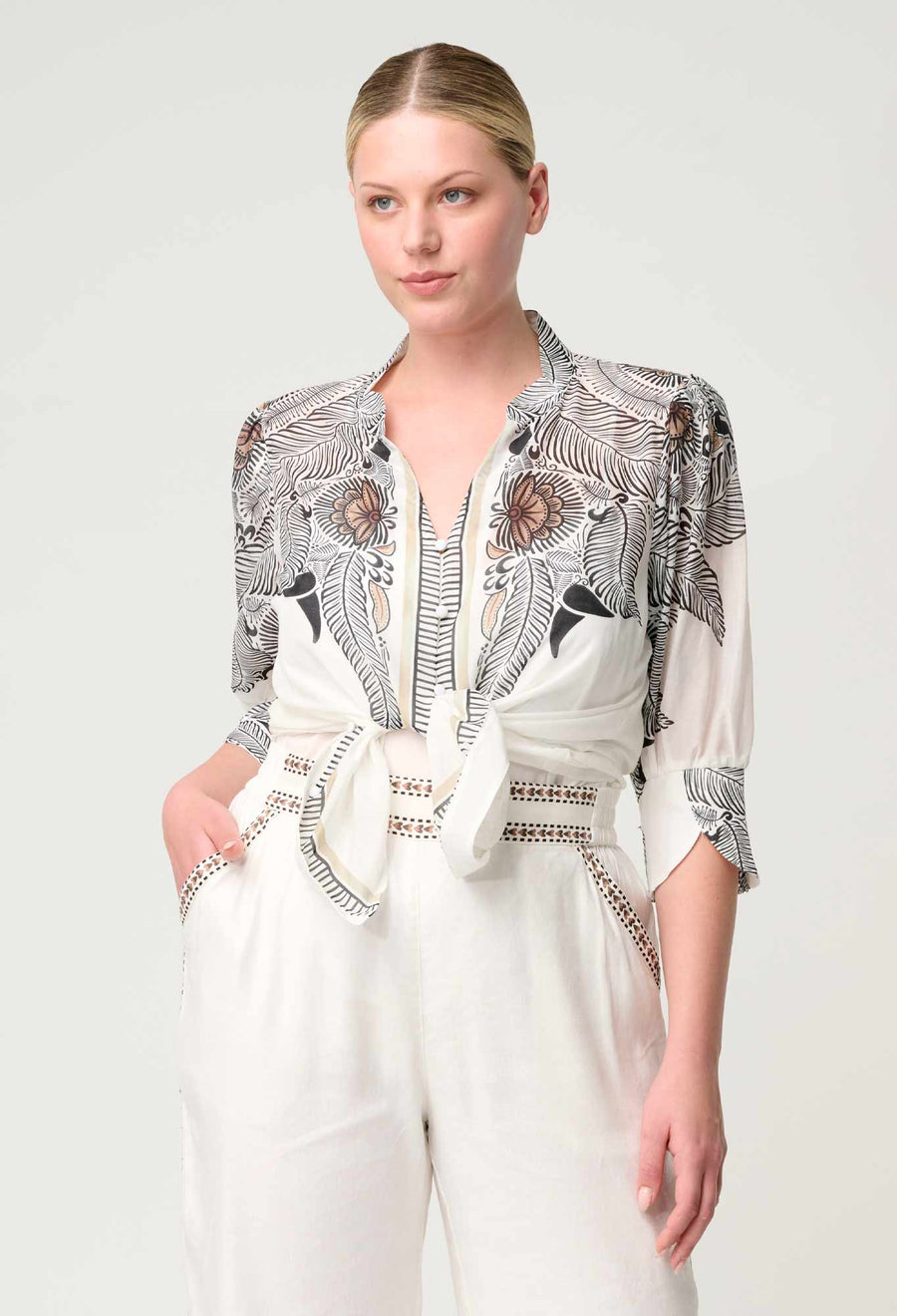 Oncewas II LELIA Silk Cotton Placement Print Collar Shirt - ivory Casablanca print