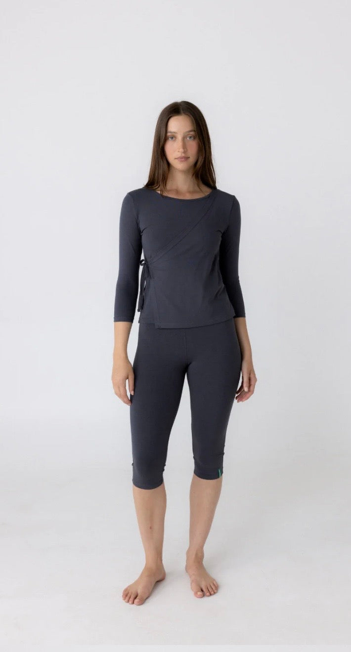 PINKY & KAMAL II Capri Leggings - slate