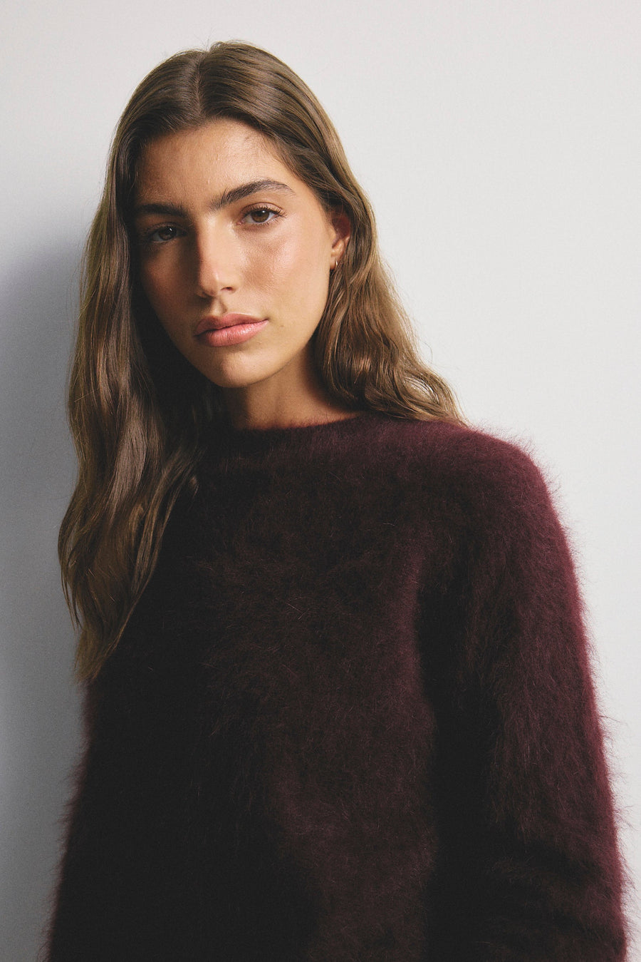 World Of Nomads II ADELE Cashmere Crew Neck Knit - Aubergine