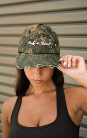 Pinky & Kamal II PINKY & KAMAL CURVED CAP - Distressed Como
