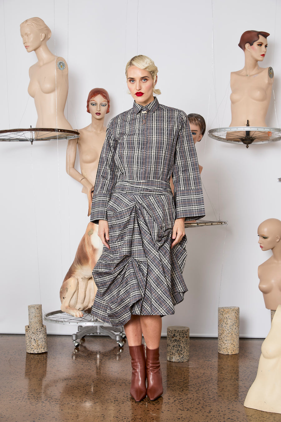 M.A Dainty II CHUTE - Red Check