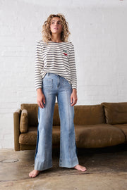 Kireina II Cherry Top - White with Navy