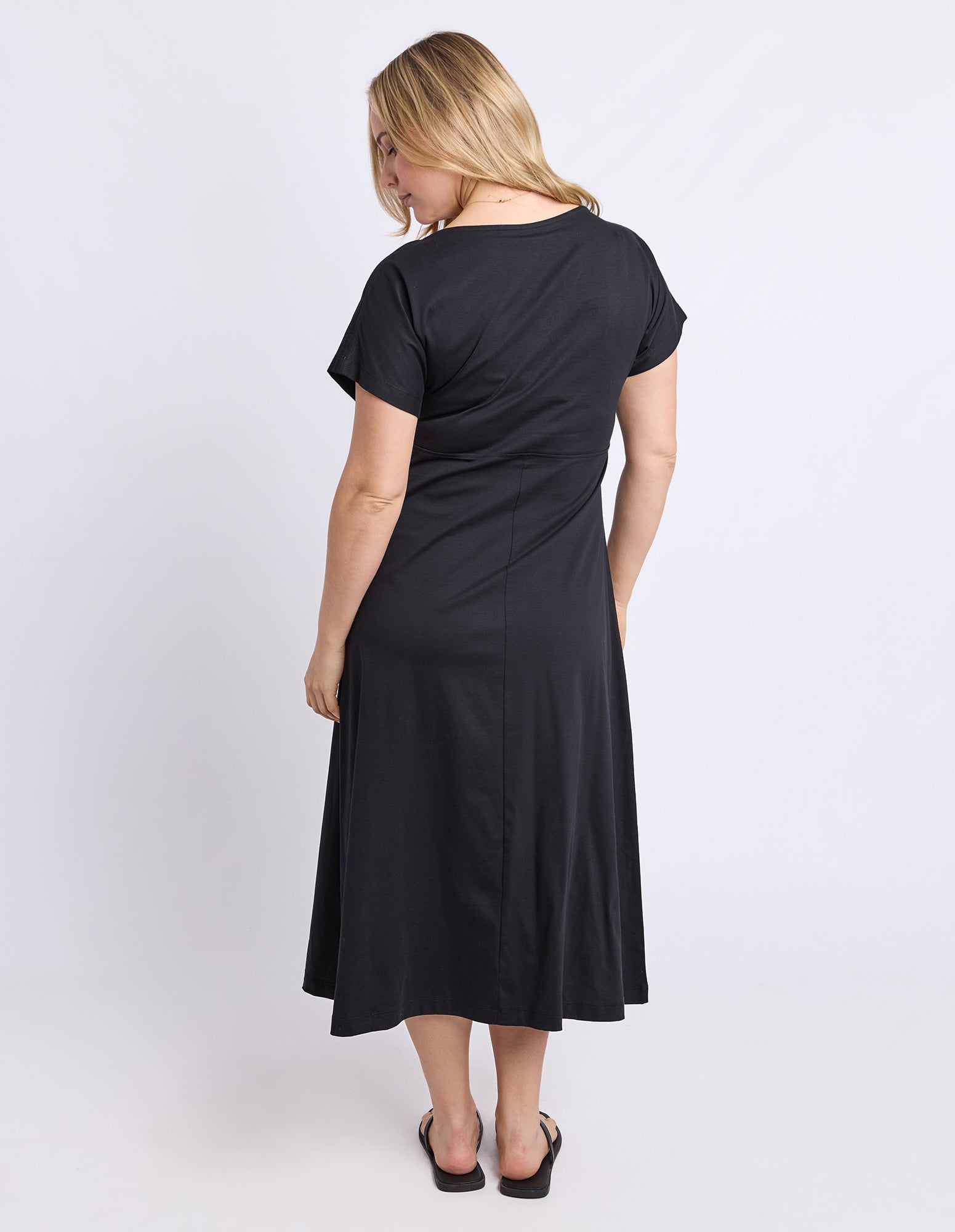 Elm Lifestyle II LOTTIE Dress - black