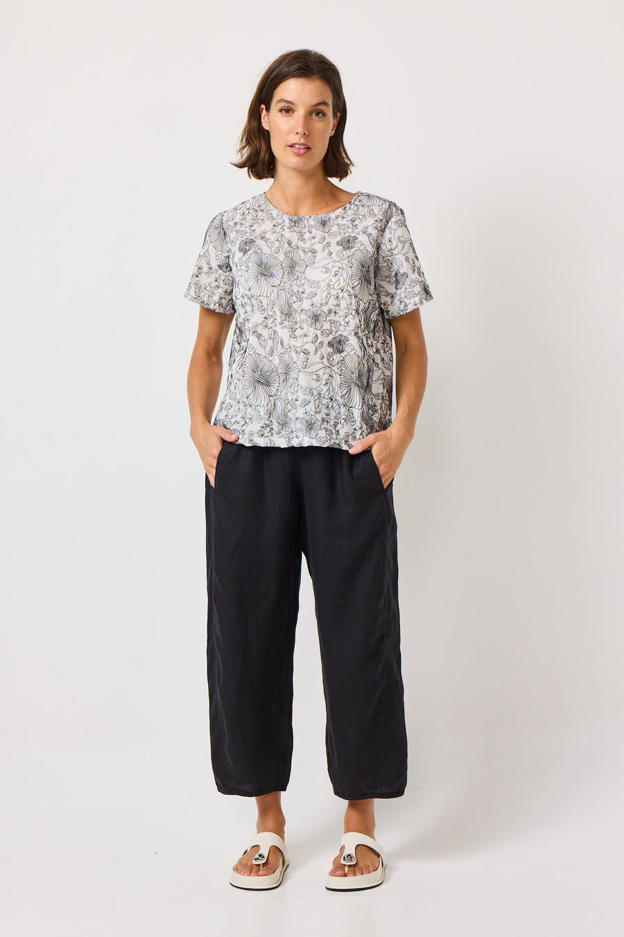 VALIA II PETAL BLOUSE - BLACK/WHITE