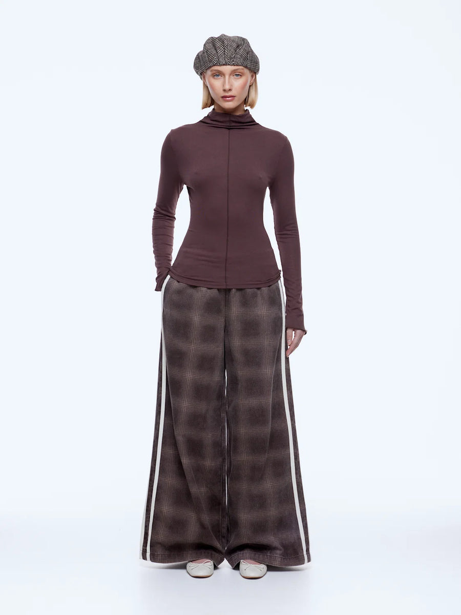 Ena Pelly II CHEVVAH Long Sleeve Top - chocolate