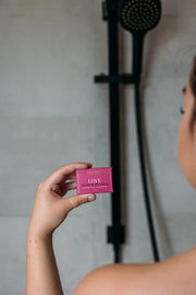 WILD EMERY II LOVE Shower Steamer