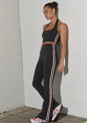 PINKY & KAMAL II VIBRATION FLARES - grey/pink stripes