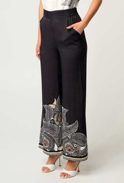 Oncewas II PETITE - Willow Faille Panel Pant - onyx Casablanca print